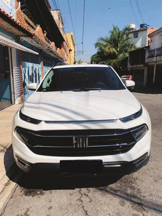 FIAT TORO 2.0 16V TURBO DIESEL FREEDOM 4WD AT9 FIAT TORO 2.0 16V TURBO DIESEL FREEDOM 4WD AT9